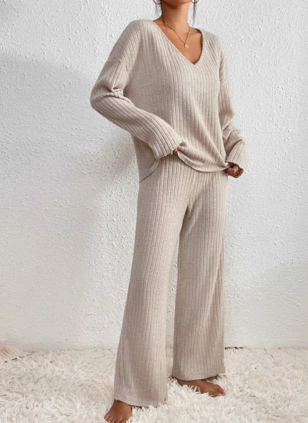 KAIA – RIBBED KNIT LOUNGE SET