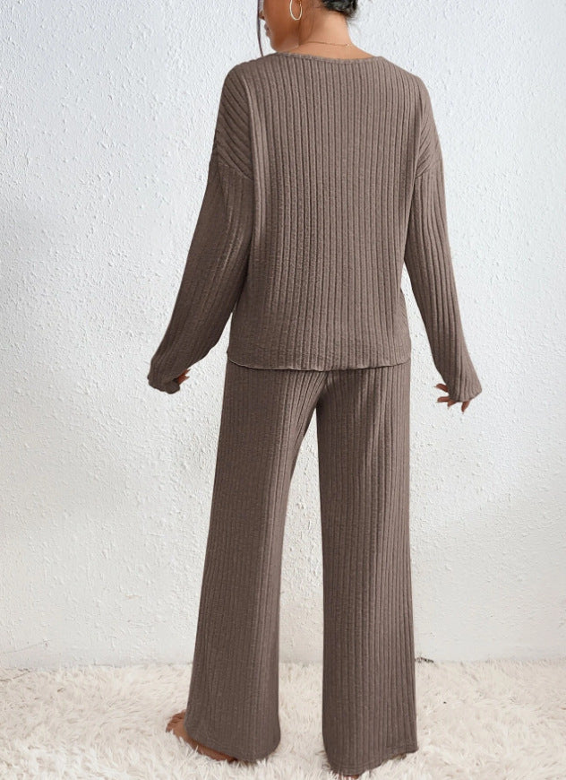 KAIA – RIBBED KNIT LOUNGE SET