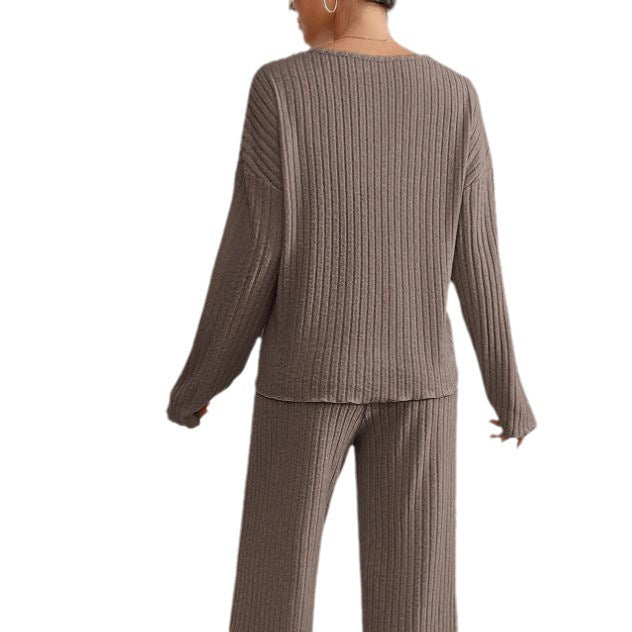 KAIA – RIBBED KNIT LOUNGE SET