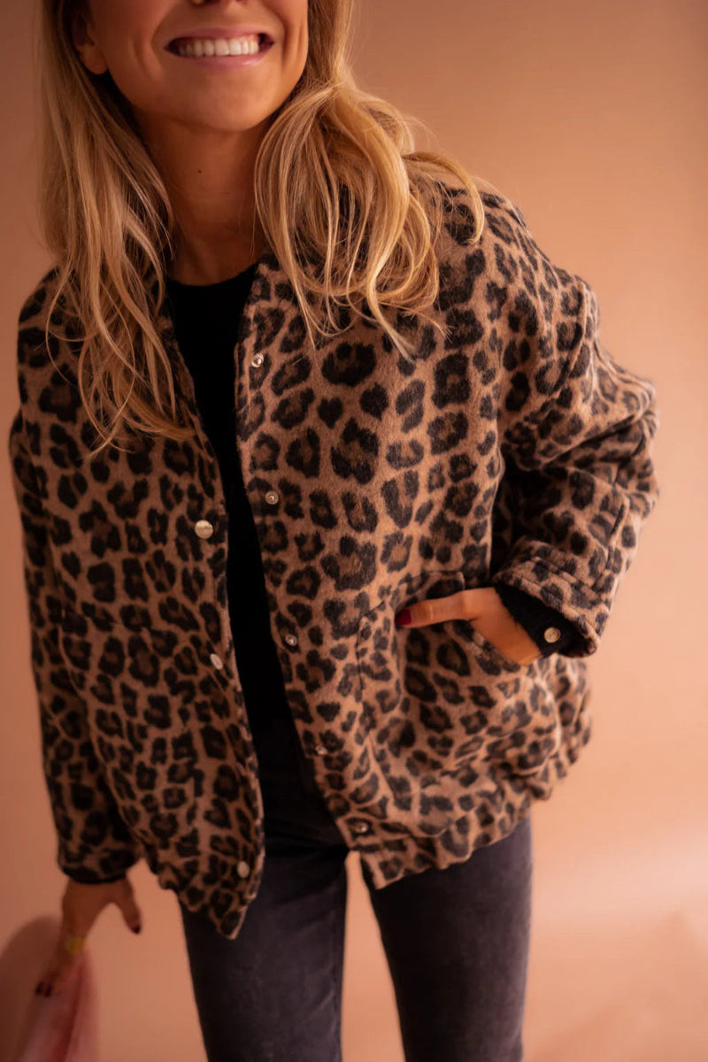 ROMY - WOMEN’S LEOPARD PRINT BOMBER JACKET