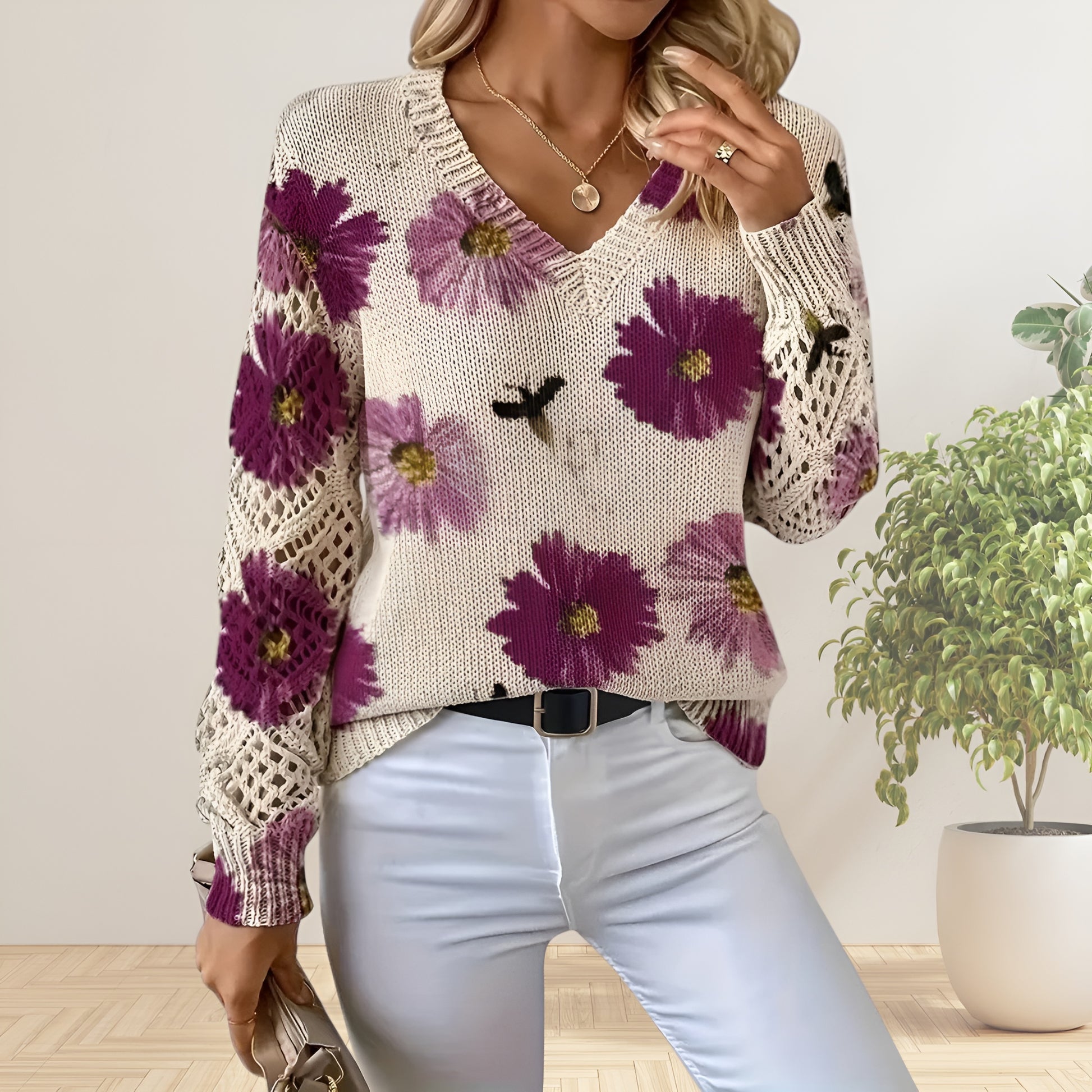 VAIA | ELEGANT FLORAL SWEATER