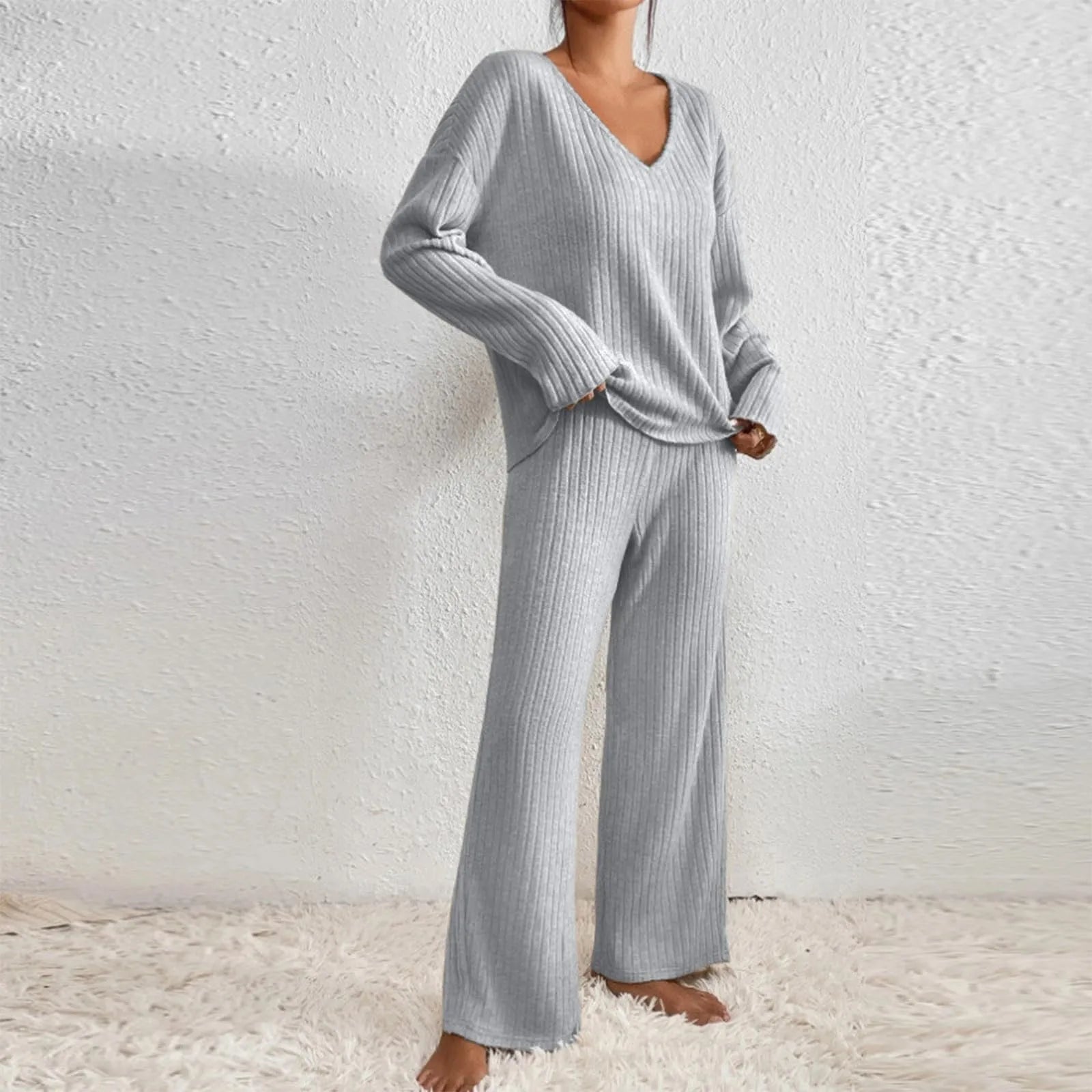 KAIA – RIBBED KNIT LOUNGE SET