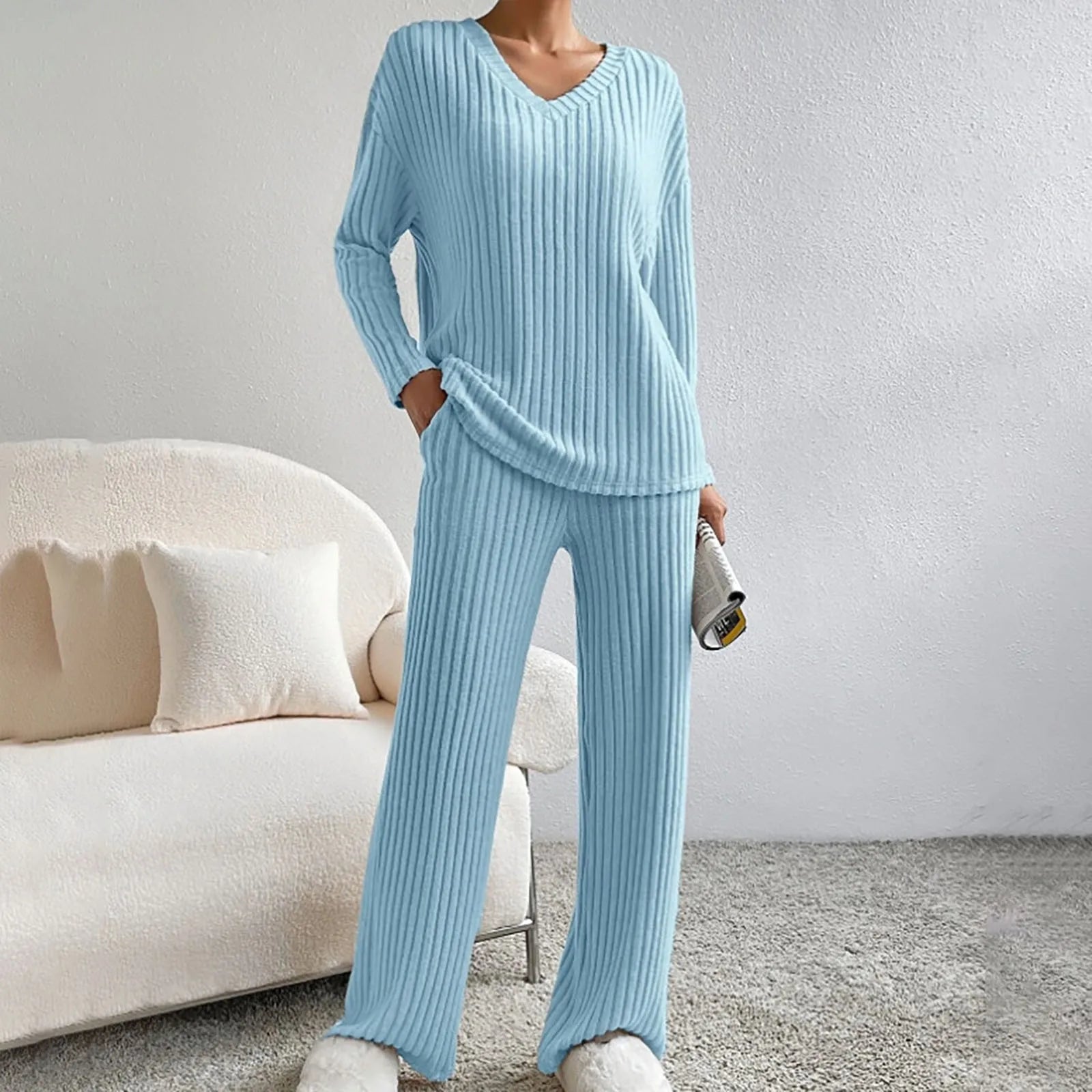KAIA – RIBBED KNIT LOUNGE SET