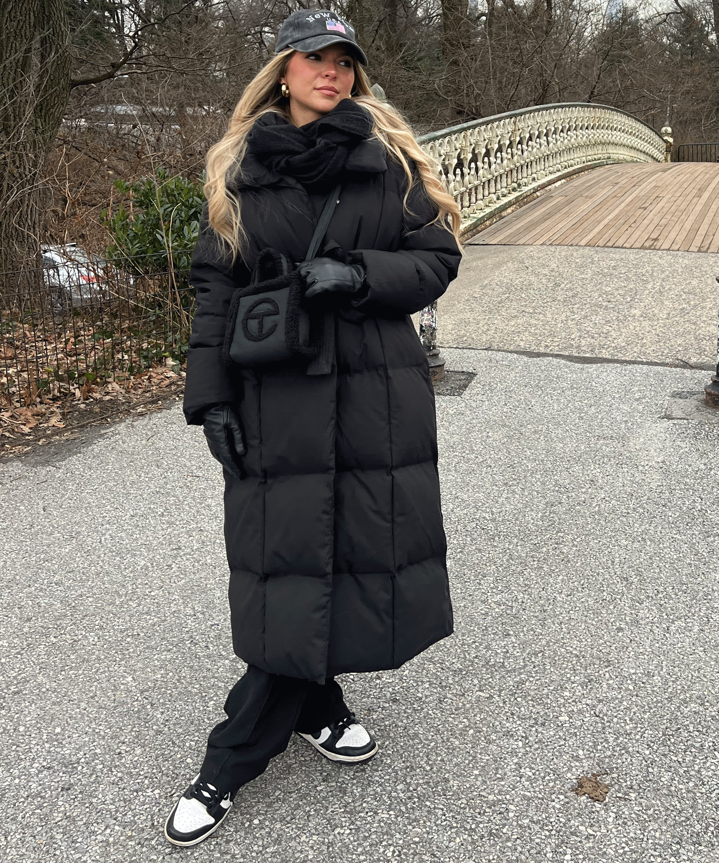 HARPER - WOMEN’S OVERSIZED PARKA WITH BELT IN BLACK